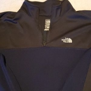 Lightweight pullover